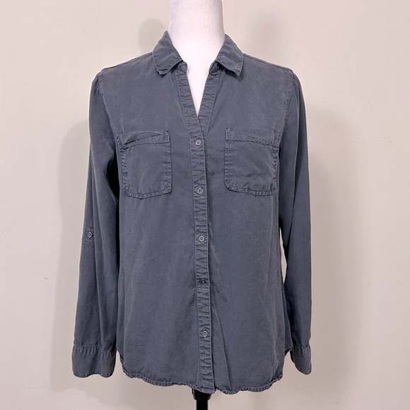 Tinsel Tops - EUC Tinsel 100% Lyocell Long Sleeve w Roll Up Straps Metal Buttons Up Shirt M/L